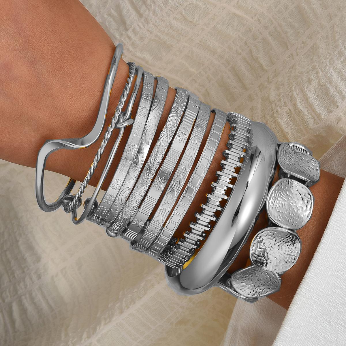 

12pcs Vintage Exaggerated Luxury Geometric Striped Twist Open Design Metal Bangle Bracelet Set for Women Daily Wear Jewelry Gift