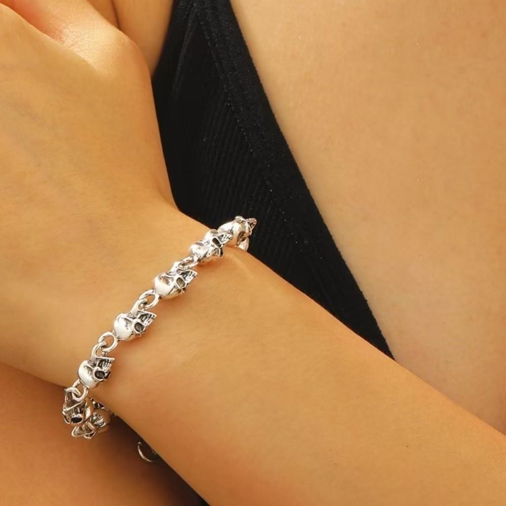 Punk-Stil Schlüsselbein-Kette Gotisches Perlenarmband Persönlichkeit Totenkopf-Halskette Party