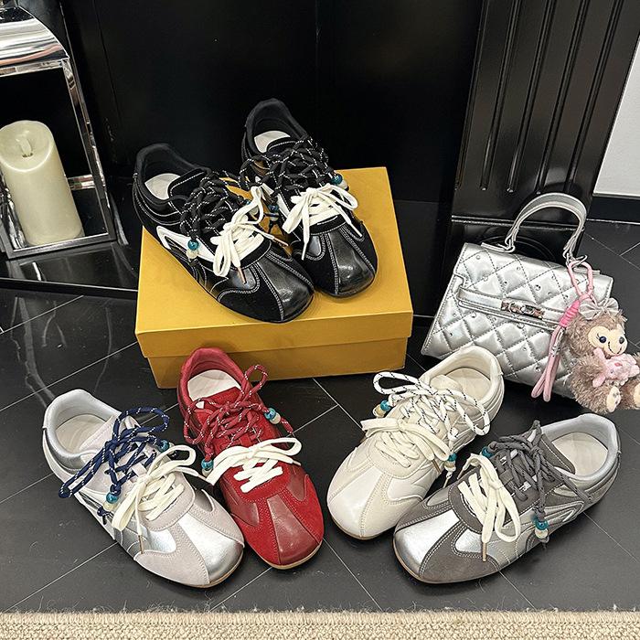 [Fanfna] Wszechstronne Niemieckie Buty Treningowe Damskie Jesień 2025 Nowy Koralikowy Niszowy Design Codzienne Buty Forrest Gump Trampki