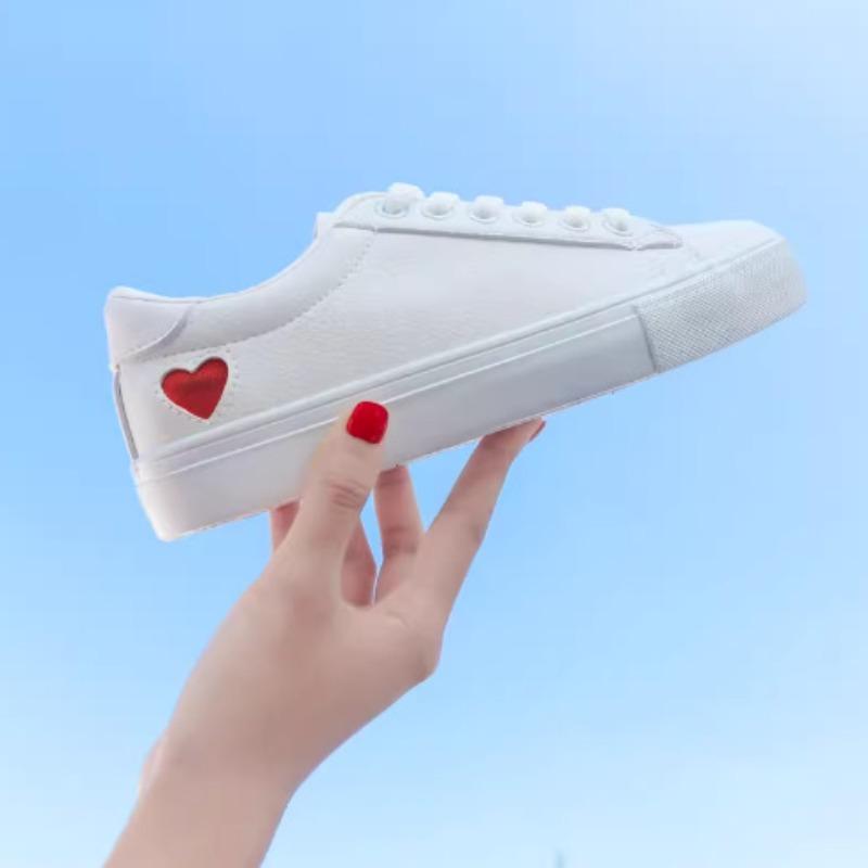 Large quantity can be negotiated, spring leather surface love little white shoes women's shoes new popular versatile casual board shoes white shoes