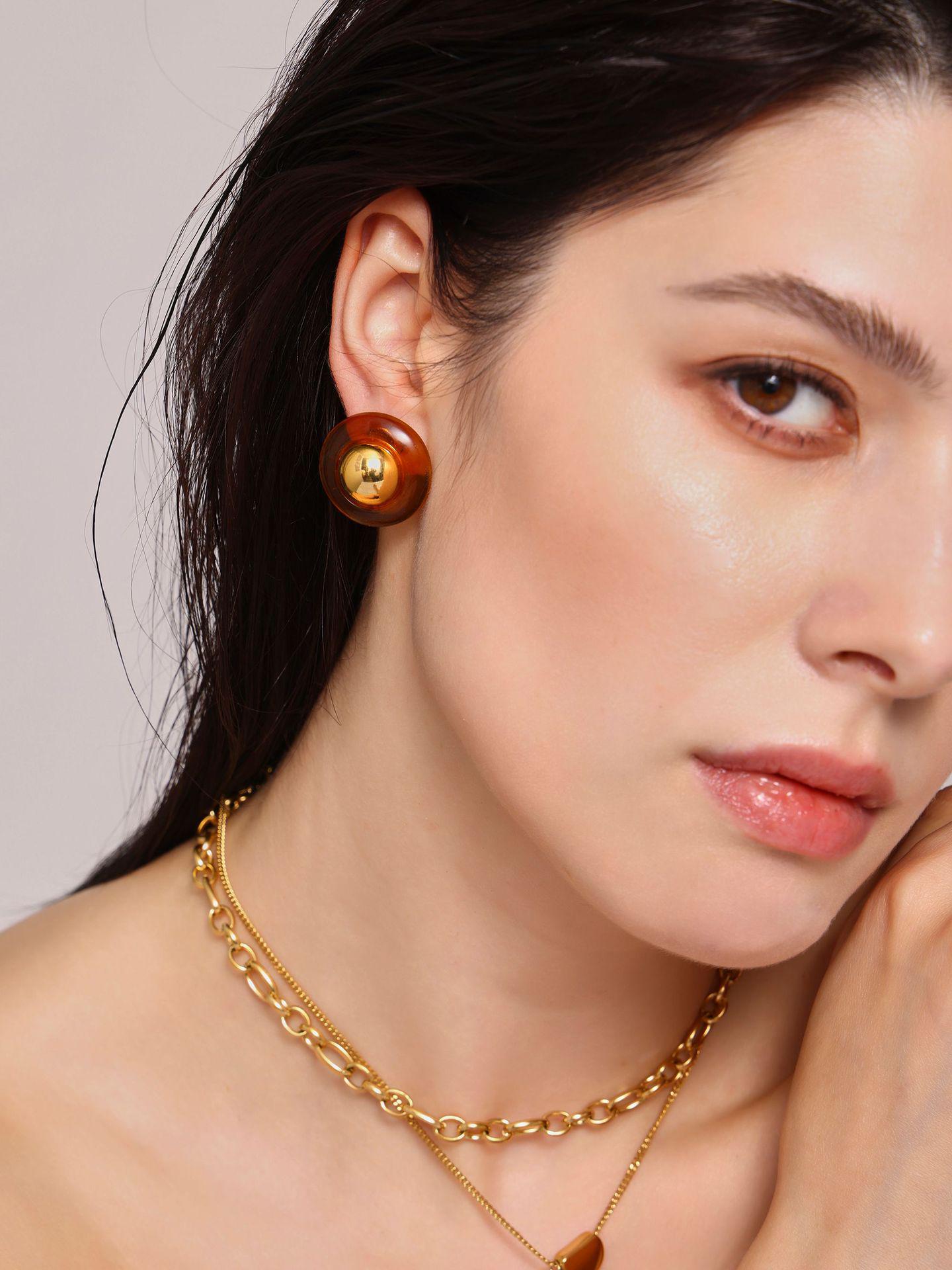 Qiong Yao Ink Wash Resin Fashionable Stud Earrings with Copper PVD Plated 18K Gold