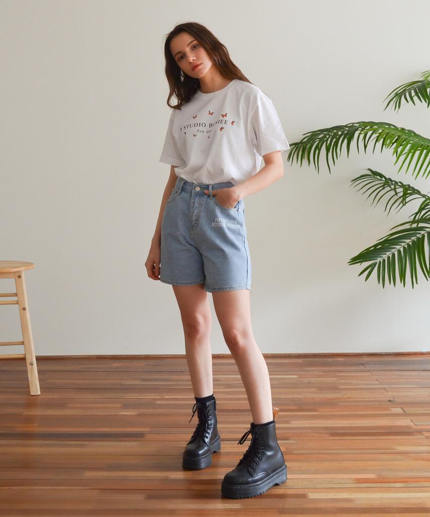 BONIEE Typographic Serif Logo T-Shirt White