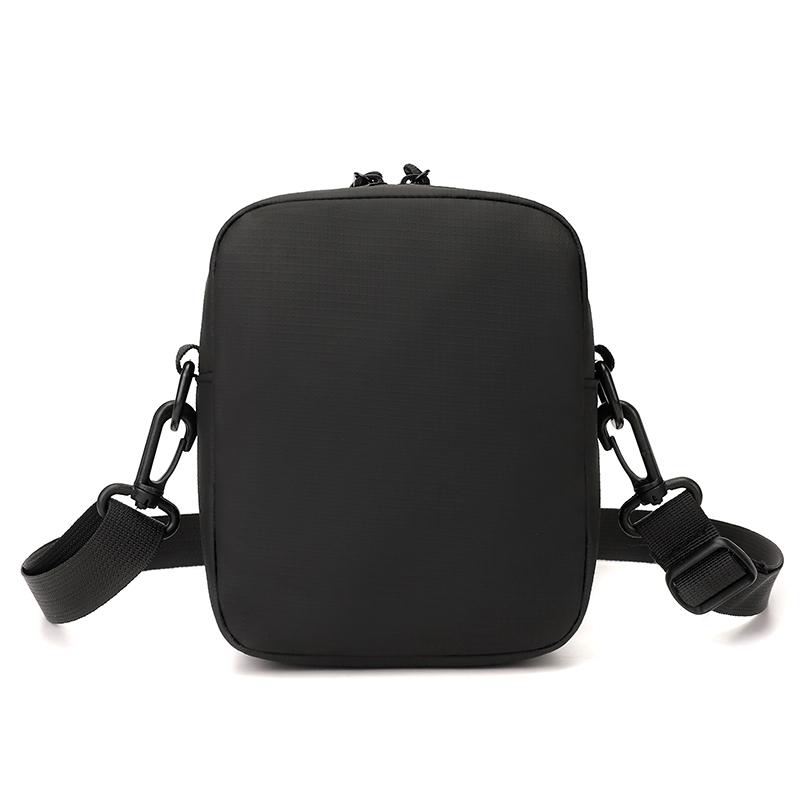 Minimalist Crossbody Bag for Men & Women – Compact Urban Shoulder Bag with Multiple Pockets & Adjustable Strap – Ideal for Daily Use & Travel