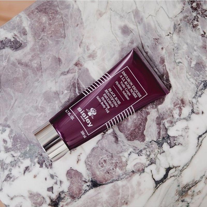 Black Rose Beautifying Emulsion 200ml (Moisturizing Body Lotion)