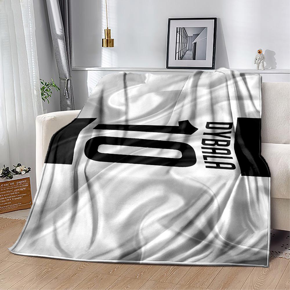 Football Stars Action Blanket Ultra-Soft Perfect for Livingroom Chair Seaside for All Seasons Playful Design Suitable for Gifting Relatives and Friend