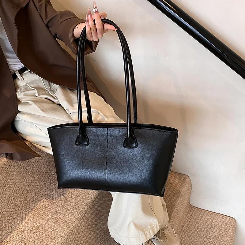 Store underarmsvesker i PU-skinn for kvinner 2024 Vinter Y2K New Trend Fashion Skulder Tote Bag Luksuriøse håndvesker og vesker