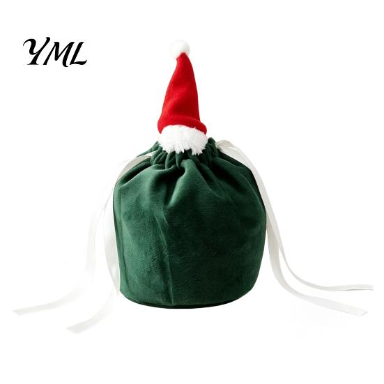 Decorative Apple Storage Bags Christmas Drawstring Gift with Santa Hat, Reusable Velvet Xmas Goodie Sacks, Festive Eve Treat Pouches Candy Pouch