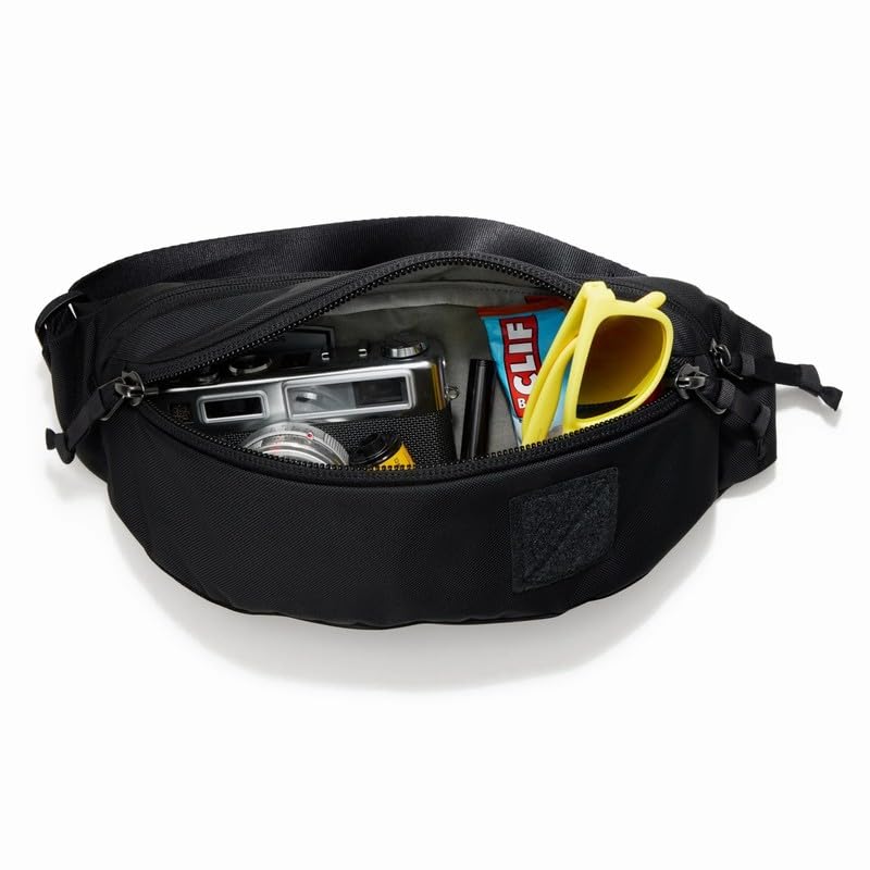 EVERGOODS CAS2 Civic Access Sling 2L Solution Black, Compact Travel Sling Bag for Men, Lightweight Shoulder Bag, Father's Day Gift