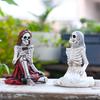 Skeleton Sisters Statue Decoration for Home Tabletop, Resin Skeleton Girl Halloween Decoration Handicraft