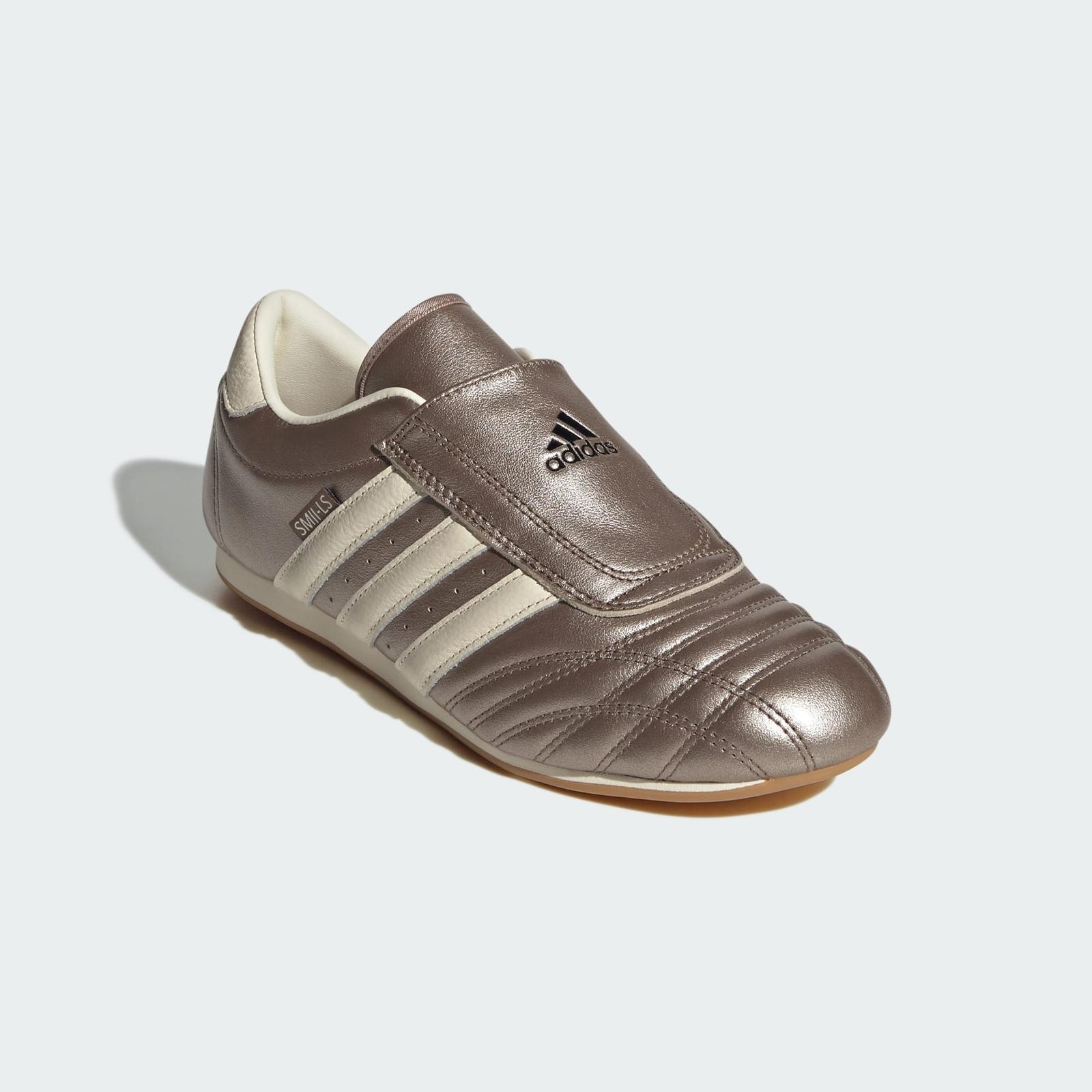 JQ8200 adidas Originals Taekwondo Earth Strata Cream White Gum (Women s) 5W