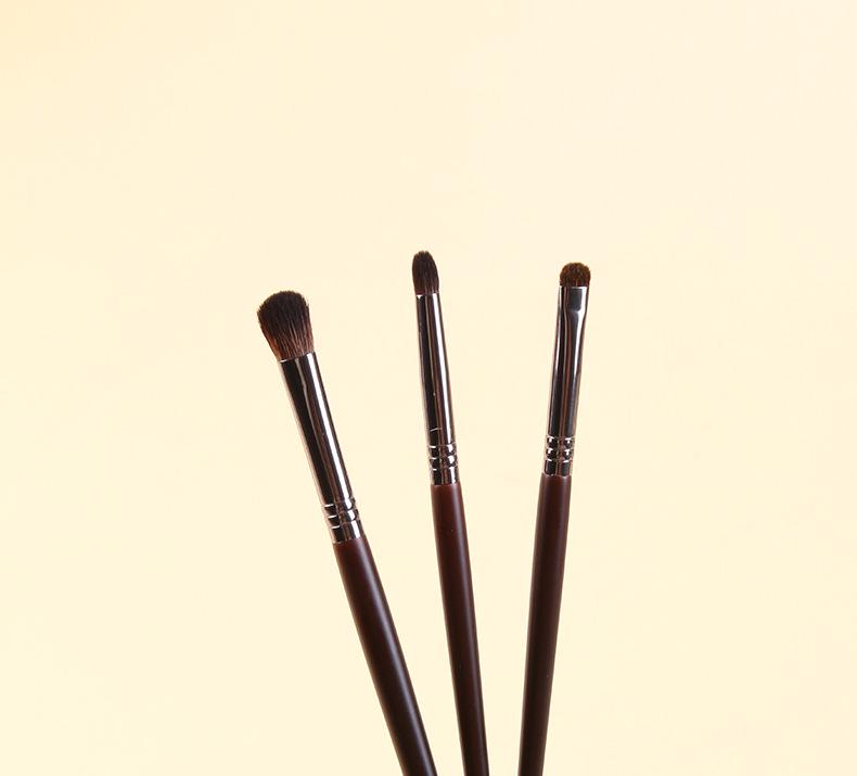 14-Piece Animal Hair Makeup Brush Set - Skin-Friendly Wool Powder Brushes