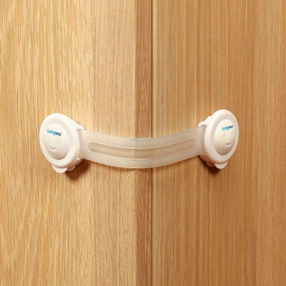 B.O.953/01 Universal protection for cabinets and refrigerators, white