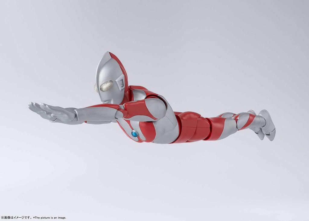 TAMASHII NATIONS S.H.Figuarts Ultraman [BEST SELECTION] Approx. 150mm Painted PVC & ABS Action Figure