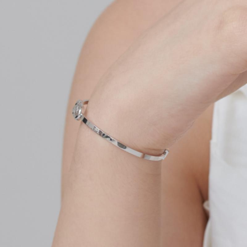 GEIGER Jewelry Signature Bangle Silver Bracelet GISVBB005