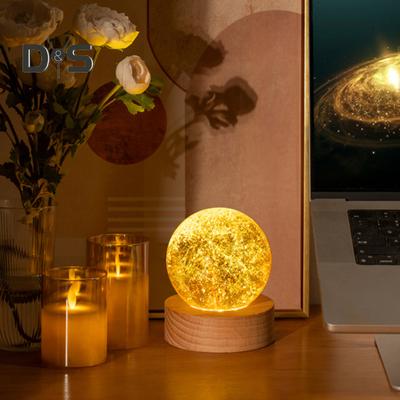 Kunstkristallglaskugeln, USB-betriebene LED-Chakra-Kugel mit Holzsockel, Eisriss-Kugeln, Nachtlicht für Meditation, Heimtischdekoration