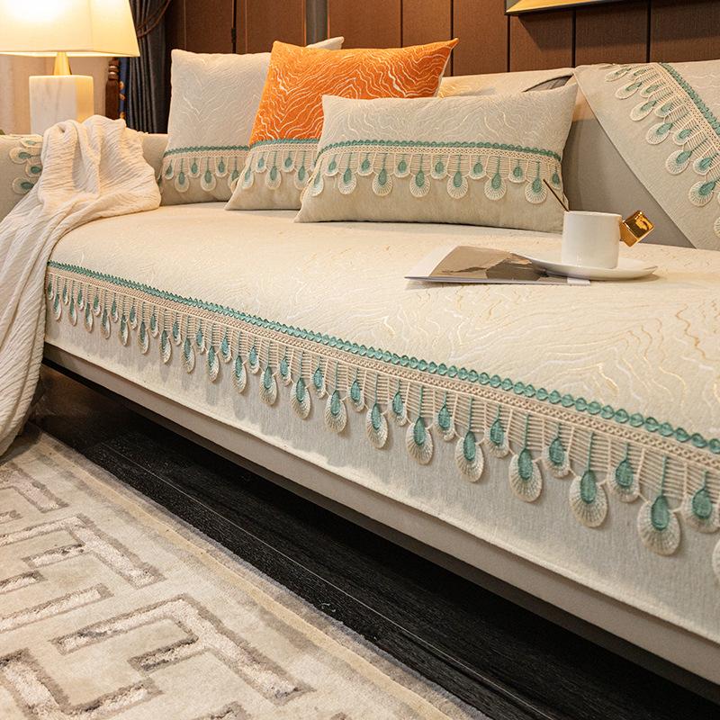 Erschwinglicher Luxus-Stil Modernes High-End-Leder-Sofa-Kissen Hochwertige Vier-Jahreszeiten-Allgemeinstoffe Rutschfester Bezug Überwurfhandtuch