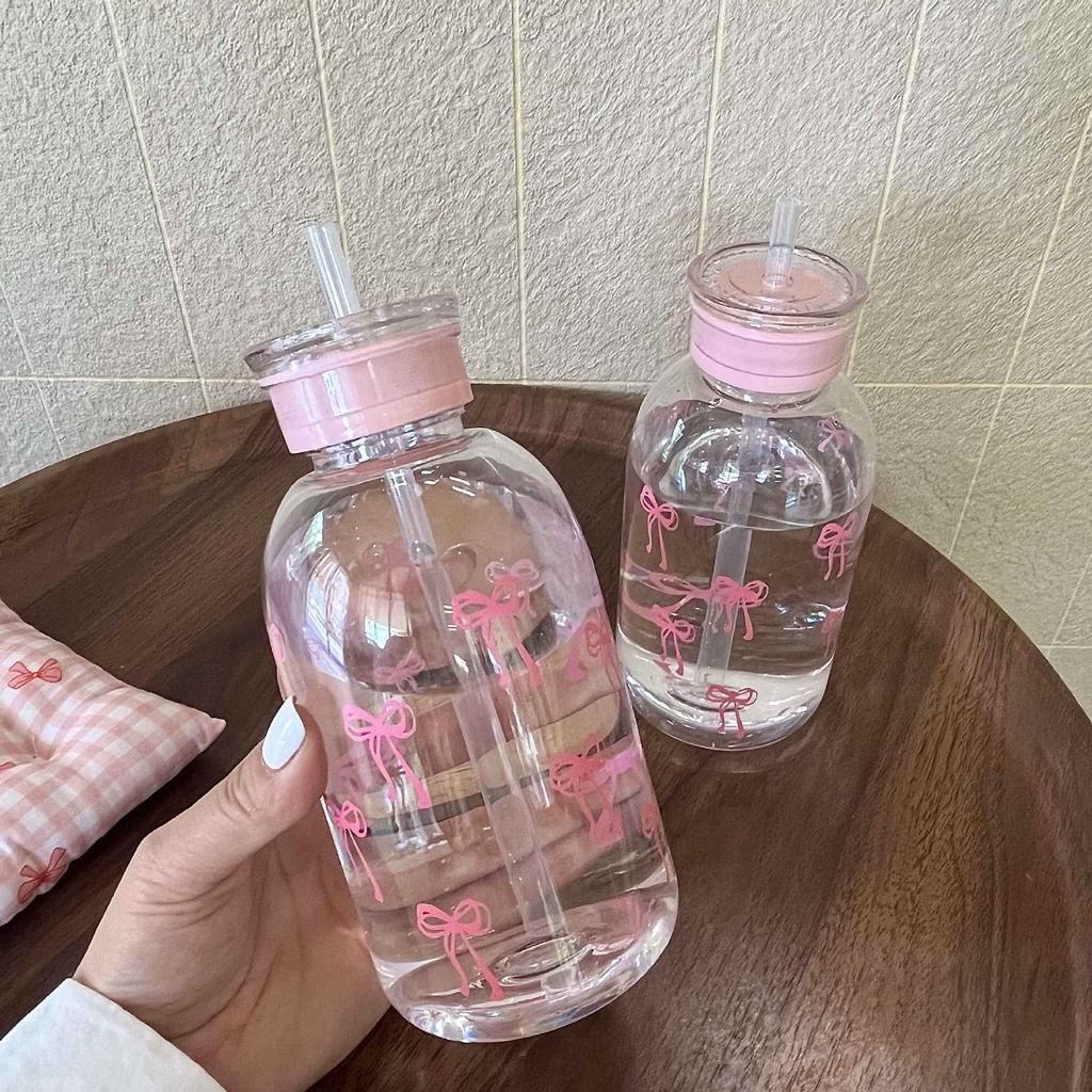 600ML Roztomilá láhev na vodu z plastu s mašlí Neprosakující hrnek na džus Přenosný hrnek na mléko a kávu Venkovní hrnek na pití vody Kuchyňské hrnky na vodu