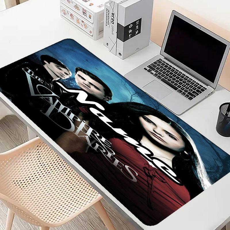 Custom Name Personalized horror theme Pattern Mousepad, Laptop PC Desk Mat, Decorative Desk Mat for Home Keyboard Pad Gift