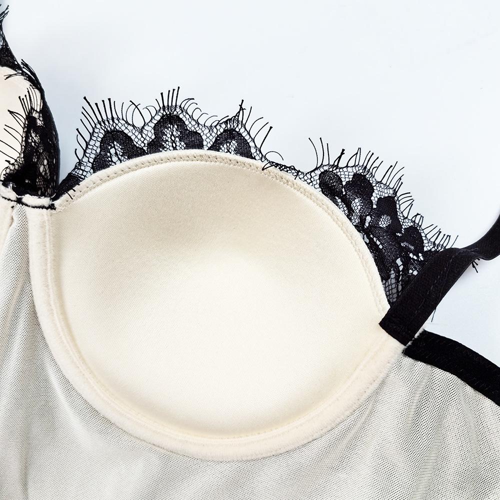 Cross-Border Bestseller: Sexy Lace Strapless Bustier with Cut-Out Design
