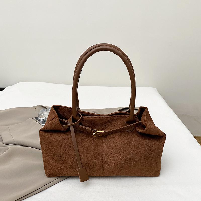 Fashion new foreign style retro matte large capacity commuting shoulder underarm bag portable large bag women