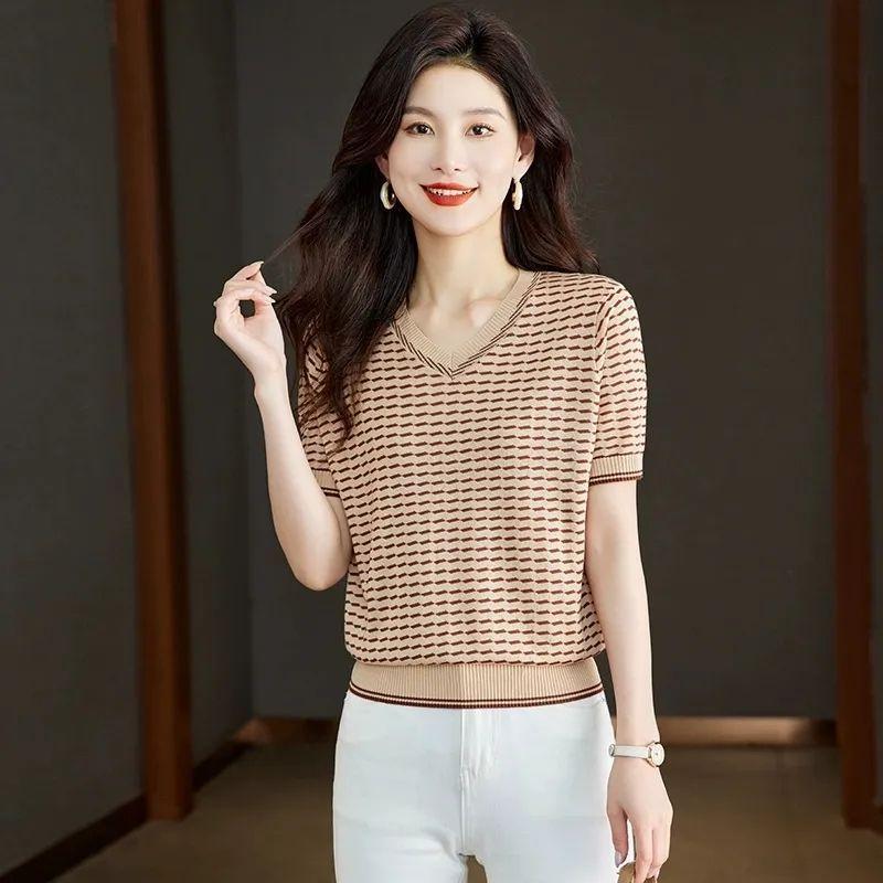 Women's Knitted T-shirt Short Sleeved V-neck Ice Silk T-shirt Color Blocked Loose Top