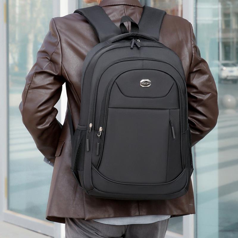 Geräumiger mehrschichtiger Reise-Rucksack für Studenten und Berufstätige