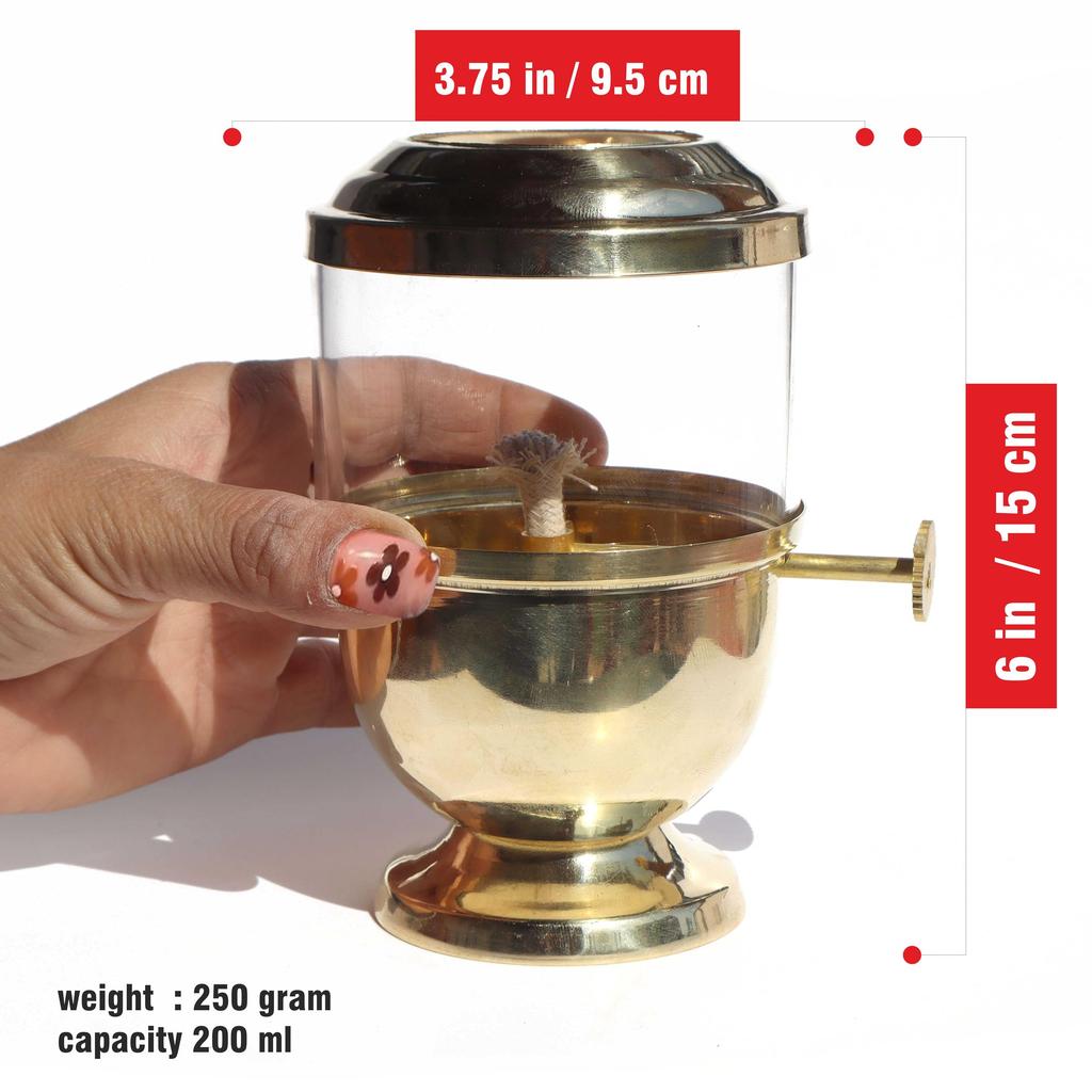 Pure Source India Reines Messing Akhand Jyot Diya mit verstellbarem Dochtknopf & Glasabdeckung – Ideal für Navratri Pooja, Religiöse Rituale & Festliche Feier