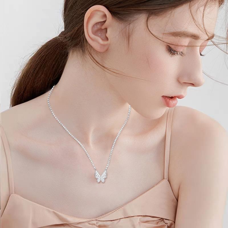 Butterfly Necklace for Women, Light Luxury Super Fairy Socialite Style Collarbone Chain Sweater Chain Accessories