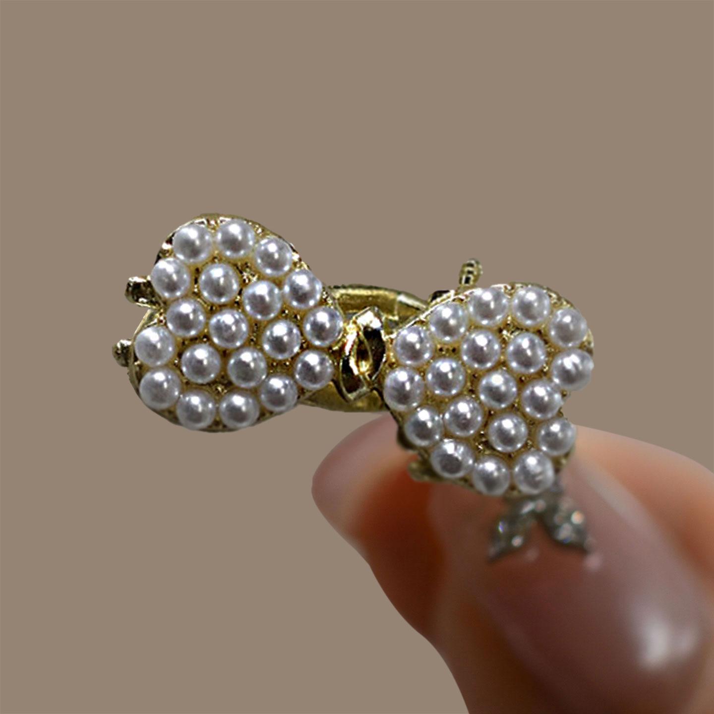 

Elegant High-End Side Bow Hair Clip for Women – 2026 Flyaway Bangs Duckbill Clip
