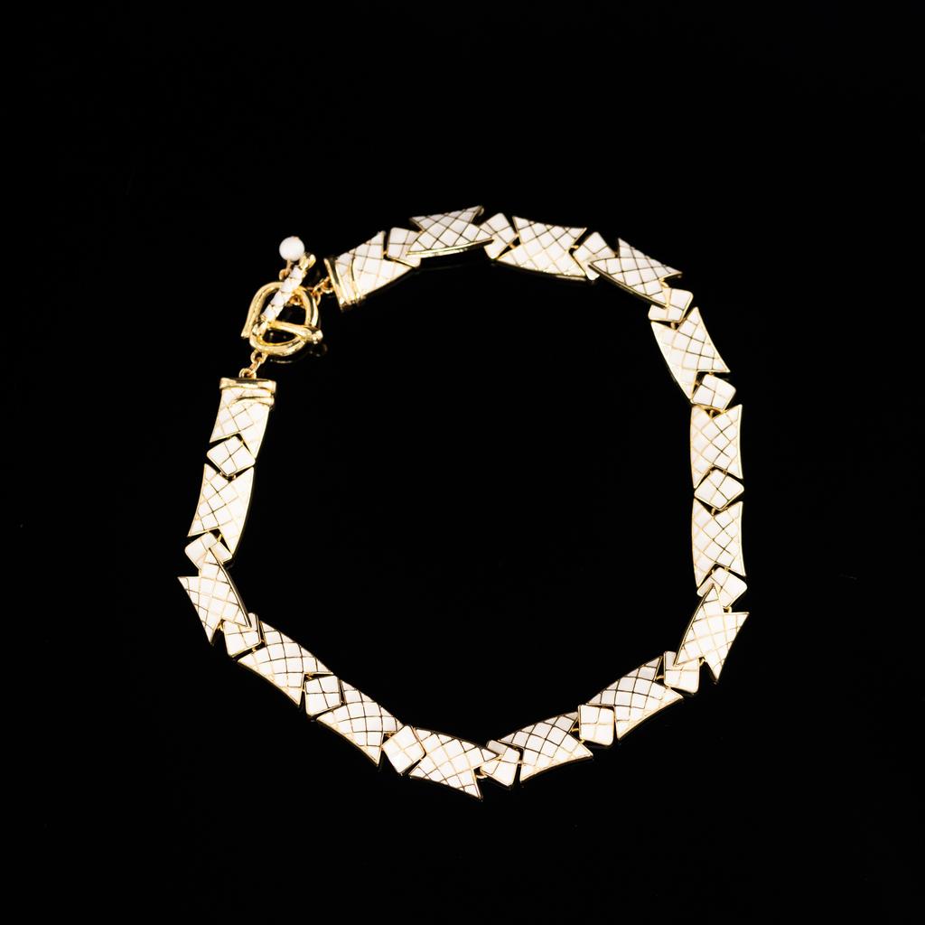 Direktlieferung Mittelalterlicher Vintage Schmuck Nischen Design Französische Retro Schlüsselbein Kette Halskette Halskette Neu