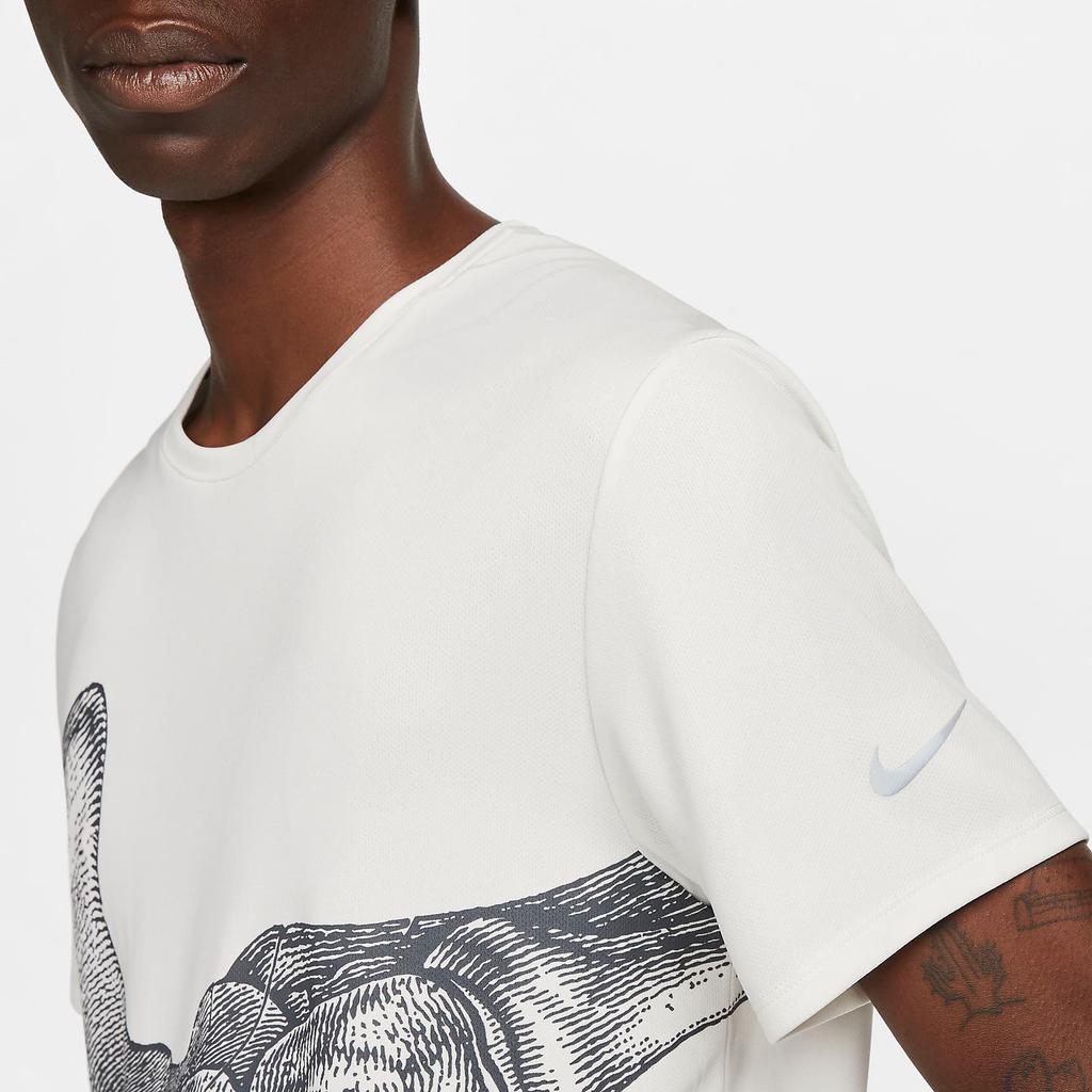 Nike Dri-FIT UV Run Division Miler Printed Ribbed Crew Neck Short Sleeve T-Shirt Men Tops Phantom DV9263-030