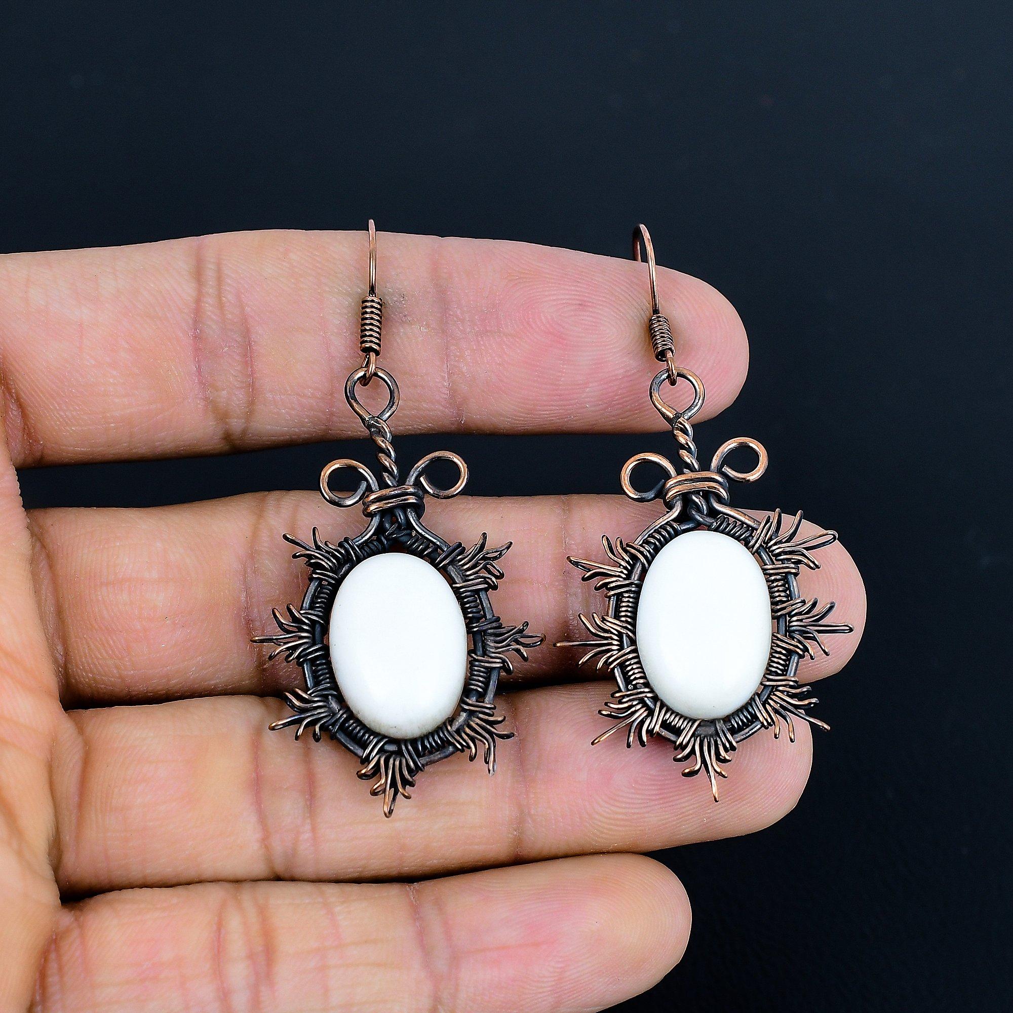 

Серьги из белого коралла, обернутые медной проволокой 999 пробы, Ювелирные изделия из драгоценных камней ручной работы, Подарки для жены Совершенно новые серьги 2.36 Inches белый