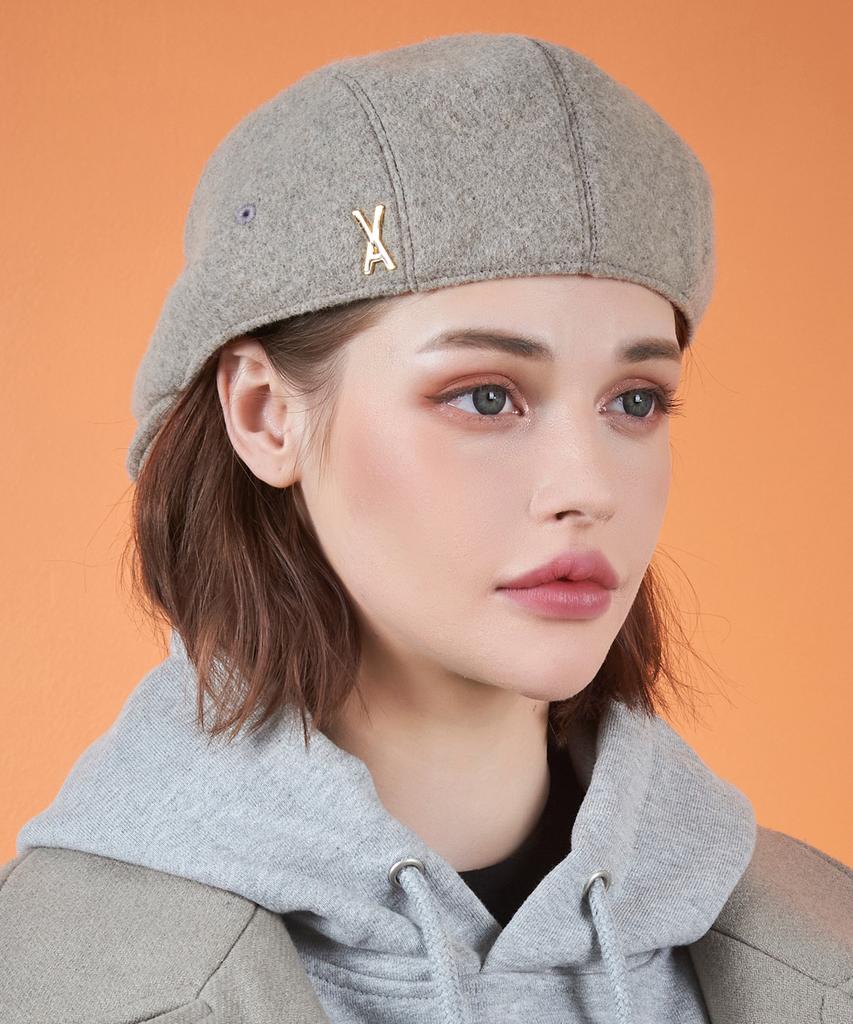 Bajal Studded Logo Retro Wool Beret Beige