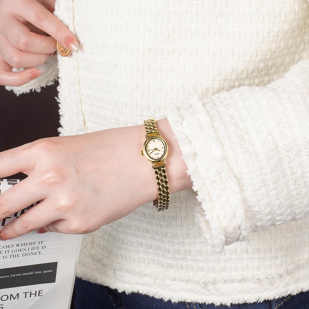 Small And Exquisite Oval Stainless Steel Strap Women'S Watch Niche High-Value Commuting Versatile Medieval Watch