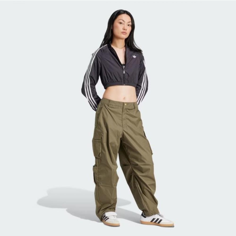 Women S Adicolor teamgeiSt Crop Track Top Jd0264 Adi...