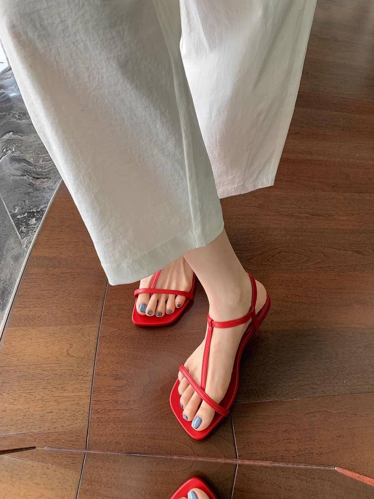 Sheepskin version~ Grape mother, the same fashionable diagonal cut square T-shaped belt leather toe versatile flat-soled sandals women's summer