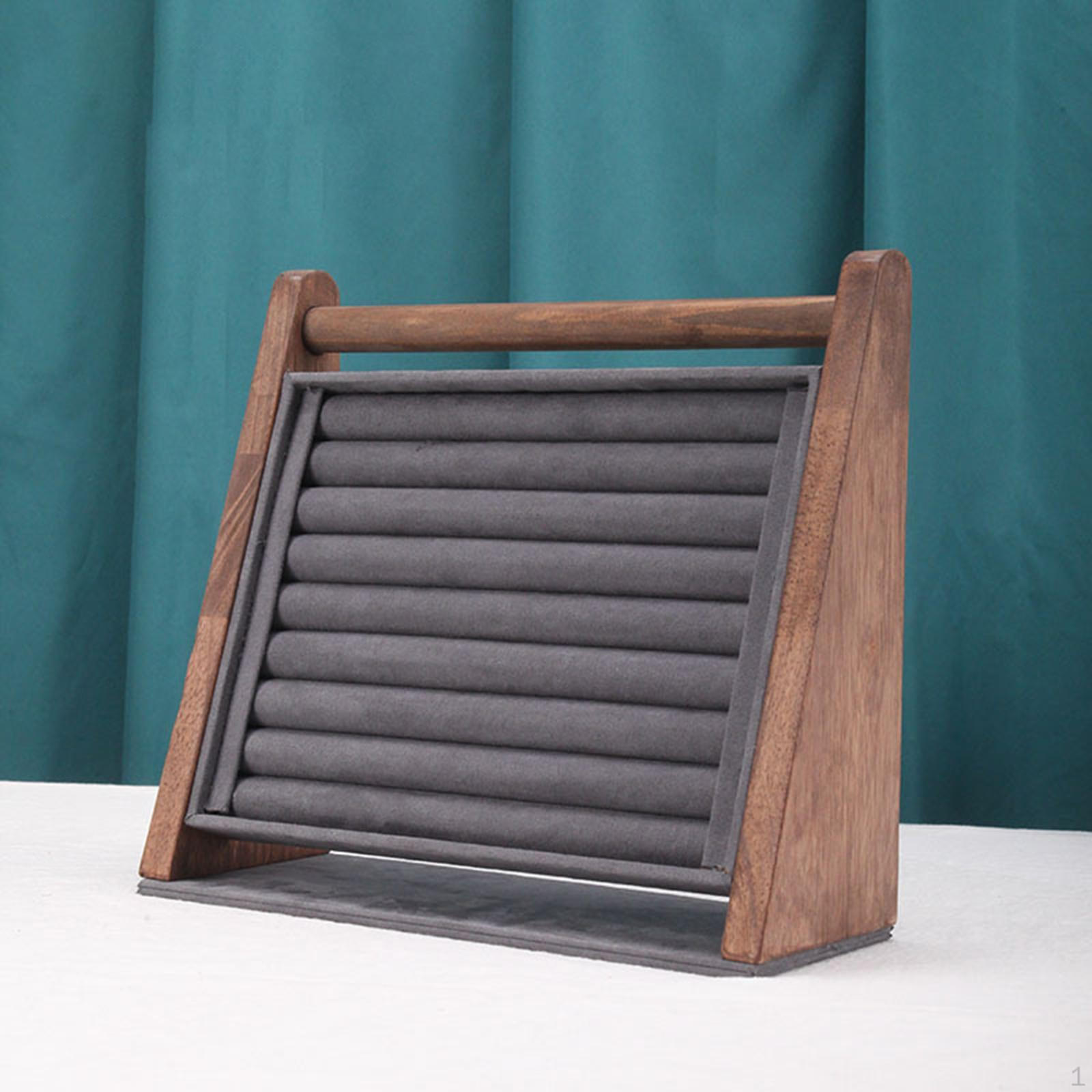 

Элегантное решение для хранения колец и сережек серый