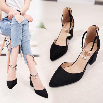 Zapatos de celebridad de internet tacones altos boca poco profunda mujer tacón grueso 2025 primavera y verano nuevo versión coreana hueco punta hebilla de una palabra sencillo