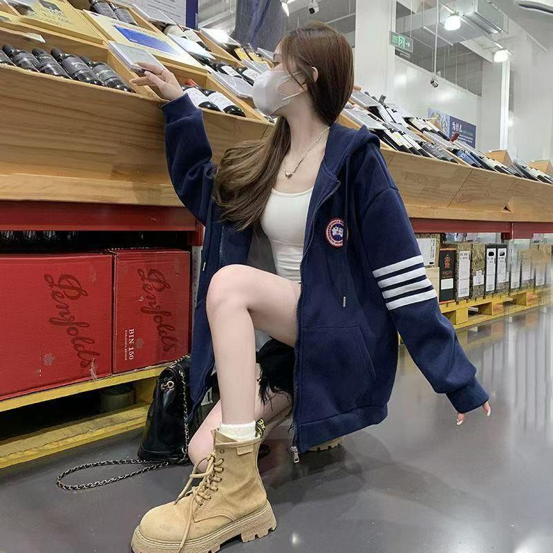American Style Embroidered Hoodie with Four Stripes - Casual Loose Fit for Couples