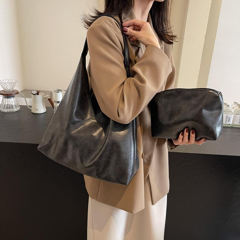 

Сумка ретро з м якої шкіри Жіноча сумка під пахву великої місткості Сумка-тоут для поїздок на роботу чорний