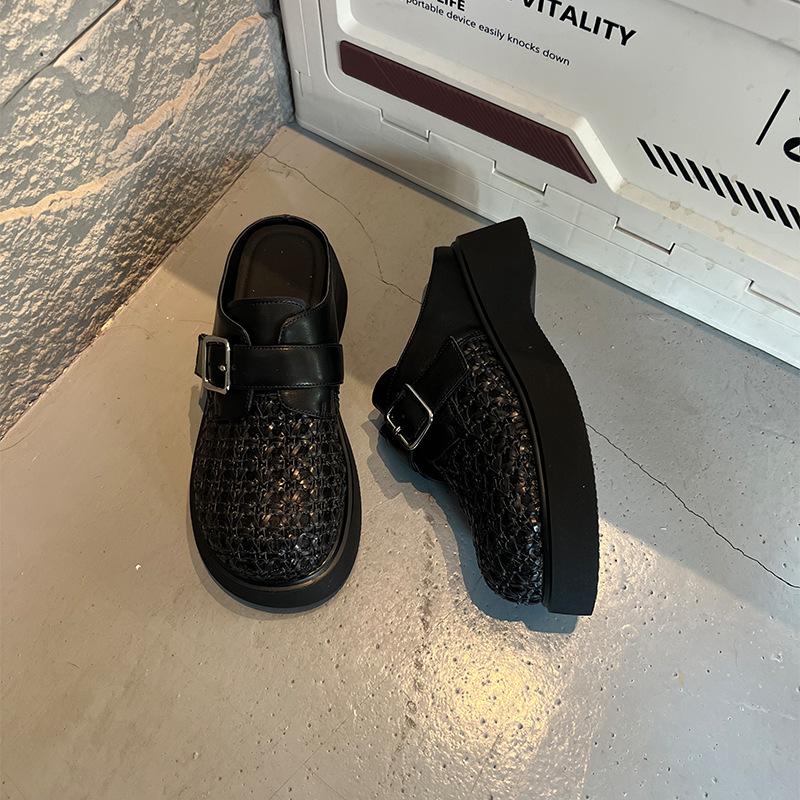 The First Layer of Sheepskin Insoles Bag Head Slippers Women's 2026 Spring and Summer Retro Woven Semi-drag French Sandals