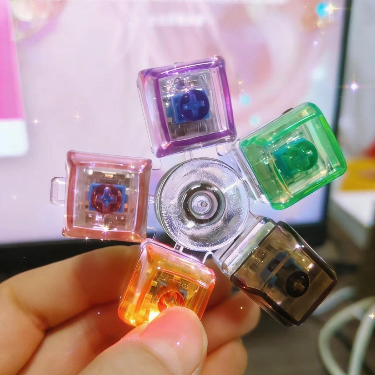 

Crystal LED Clicker Spinner: Mechanical Axis Fidget Keychain, Aesthetic Glow Desktop Toy, Adult Anxiety Relief EDC, 2026