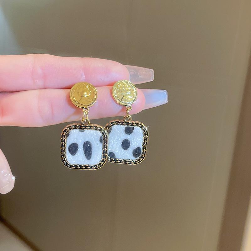 Silbernadel Leopard Herz Schleife Geometrische Hängeohrringe - Trendiger koreanischer Stil für Frauen
