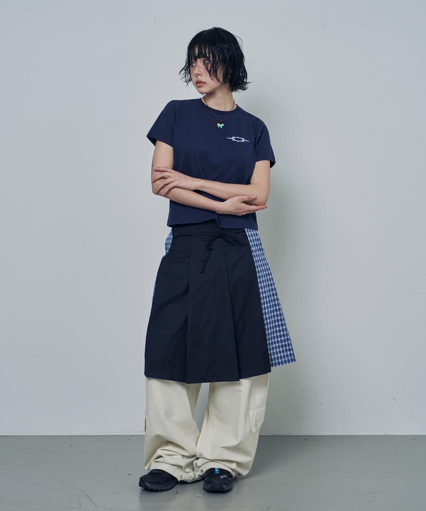 Lujeoseukeulleob Th Applique Logo Short Sleeve T-Shirt Navy