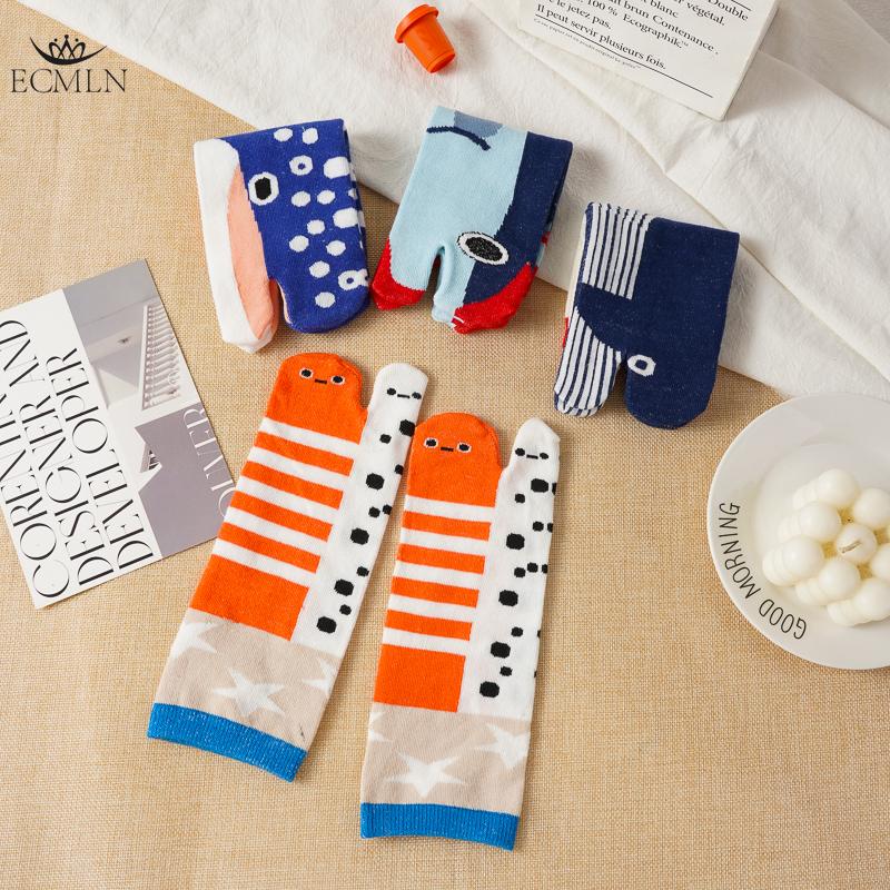Damskie skarpetki z separatorem palców w kształcie delfina Zabawny i uroczy design z kreskówki Bawełniane skarpetki Pochłaniające pot Skarpetki do połowy łydki