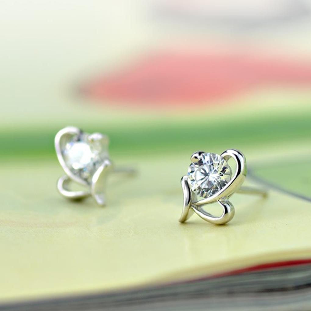 Metalowe Trwałe Kolczyki ze Srebra Próby 925 z Przyciągającym Wzrok Kryształem Kamienia Urodzinowego w Kształcie Serca