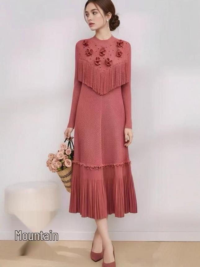 Elegant Plus Size Fish Scale Pleated Long Dress with Beaded Tassels & Floral Decor