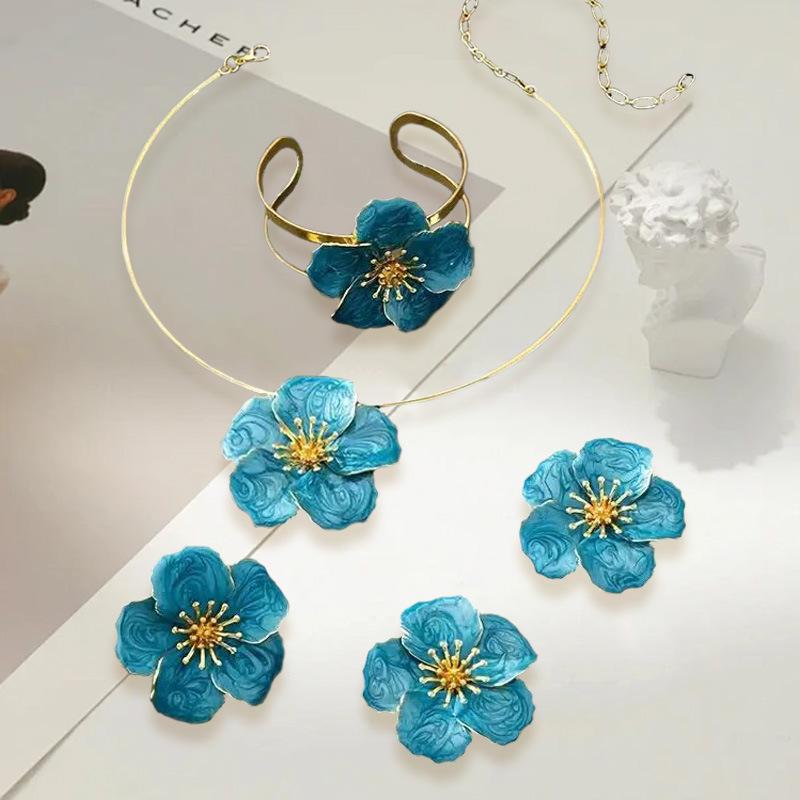 Jewelry style metal three-dimensional flower femininity five-leaf flower jewelry set 5-piece set