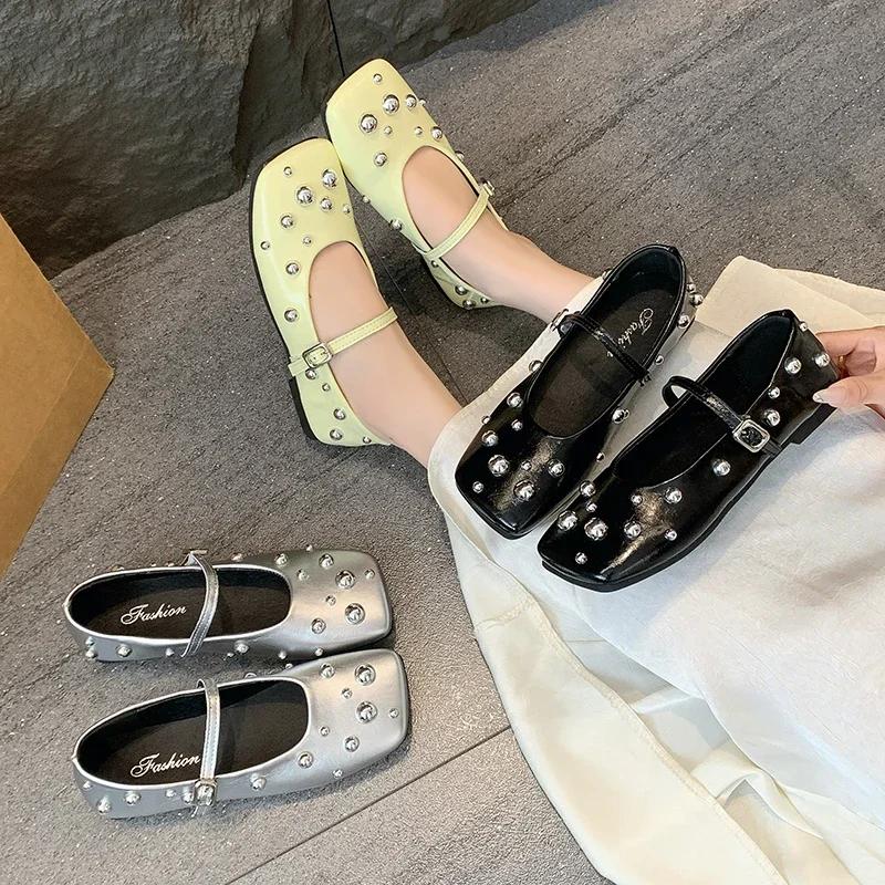 Módní dámské podzimní nové mělké slip-on baleríny s hranatou špičkou a cvočky, měkkou podrážkou, protiskluzové, nízké, jednodílné boty