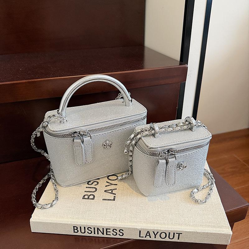 Rhombus embroidery thread shoulder small bag women's new spring and summer versatile chain messenger bag popular portable small square bag